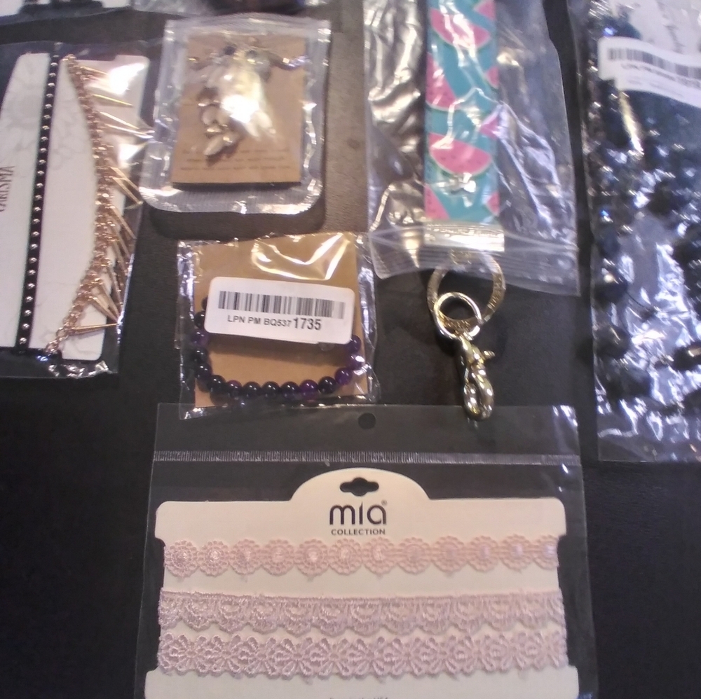 New 15 Pc Jewelry Presents Resell - Picture 6 of 8